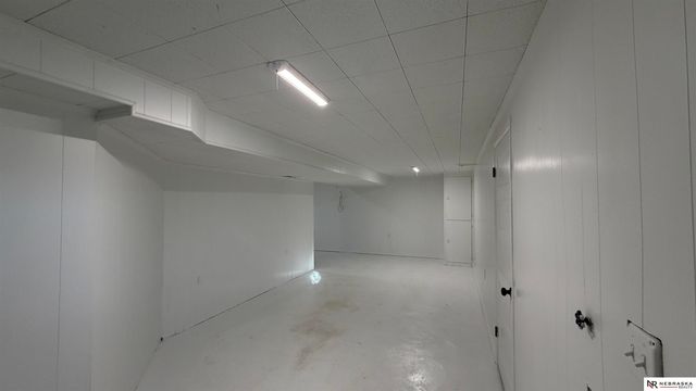 5548 N 61 Street, Omaha, NE 68104