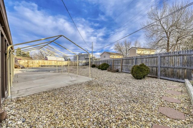 10220 Carmody Lane, Lakewood, CO 80227