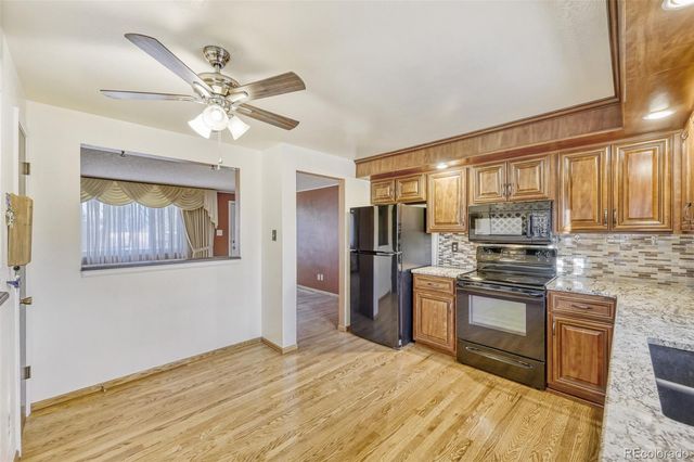 10220 Carmody Lane, Lakewood, CO 80227