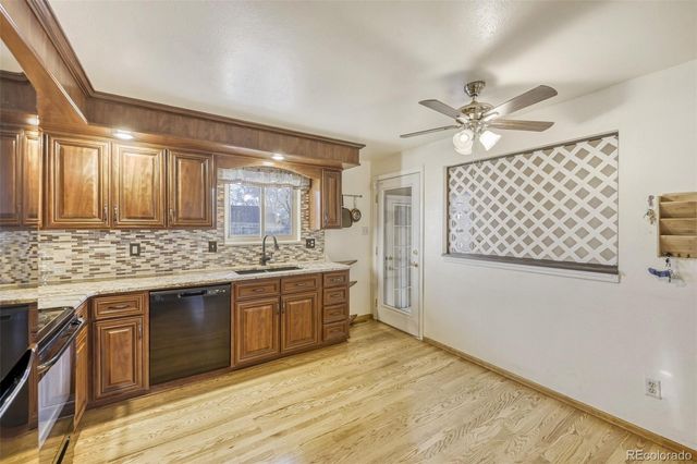 10220 Carmody Lane, Lakewood, CO 80227