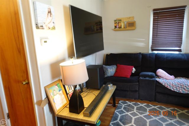 4166 Porter Avenue, Lincoln Park, MI 48146