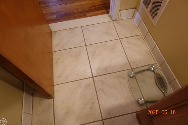 4166 Porter Avenue, Lincoln Park, MI 48146