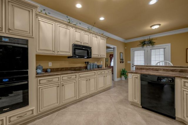 1016 Scenic Garden, Lawrenceburg, KY 40342