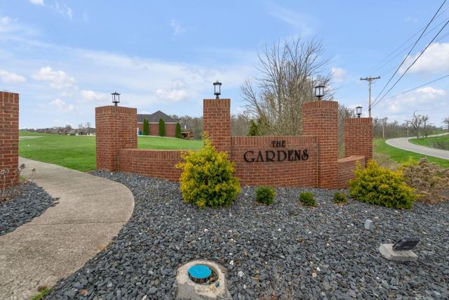 1016 Scenic Garden, Lawrenceburg, KY 40342