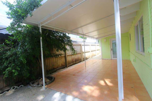 39 Bass Avenue, Key Largo, FL 33037