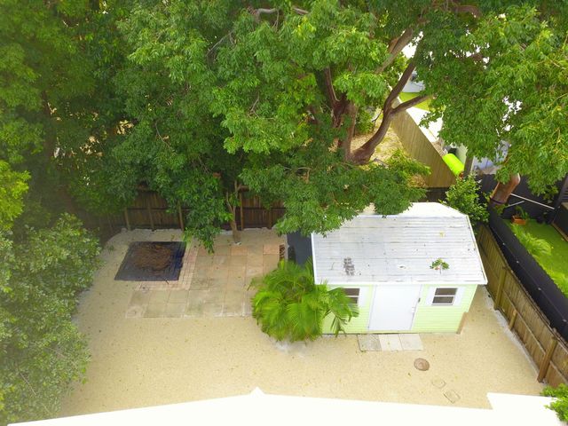 39 Bass Avenue, Key Largo, FL 33037