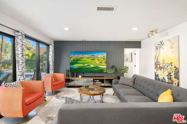 2660 N Farrell Drive, Palm Springs, CA 92262