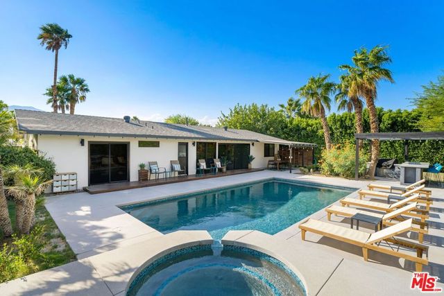 2660 N Farrell Drive, Palm Springs, CA 92262