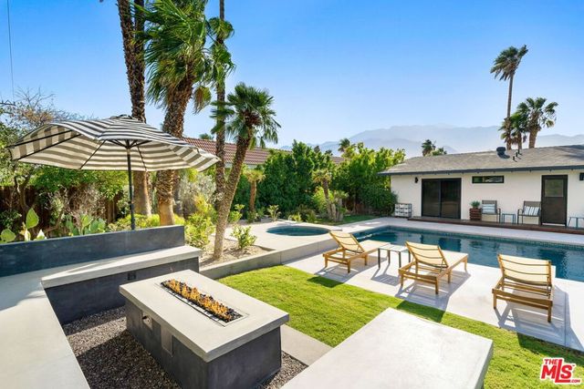 2660 N Farrell Drive, Palm Springs, CA 92262