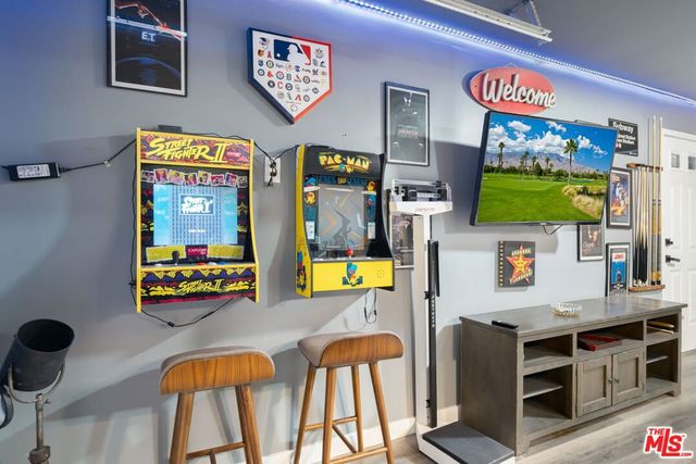 2660 N Farrell Drive, Palm Springs, CA 92262