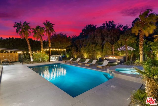 2660 N Farrell Drive, Palm Springs, CA 92262