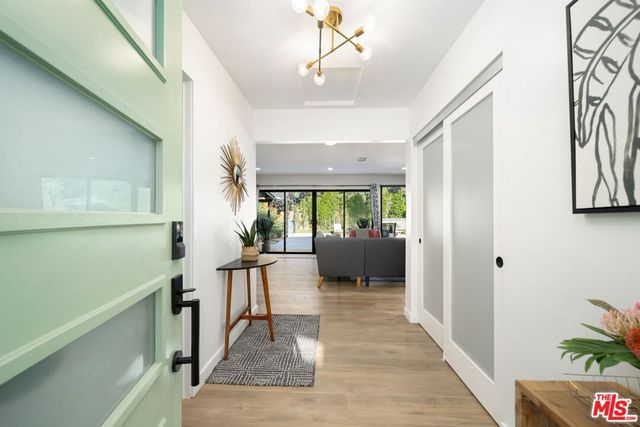 2660 N Farrell Drive, Palm Springs, CA 92262