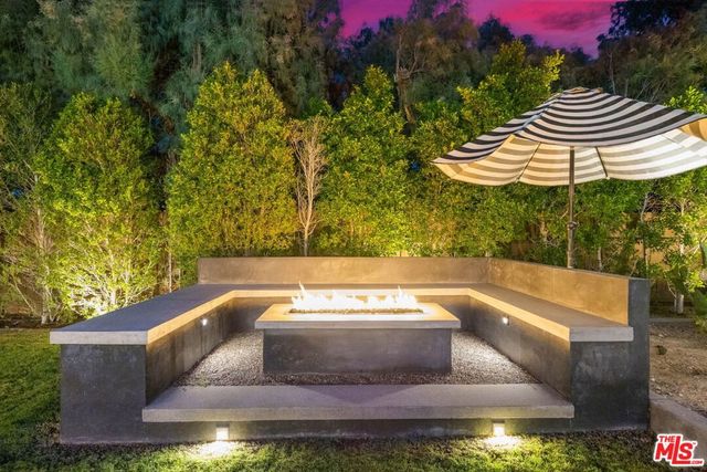 2660 N Farrell Drive, Palm Springs, CA 92262