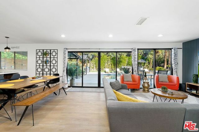 2660 N Farrell Drive, Palm Springs, CA 92262