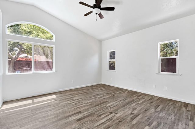 1742 Acacia Avenue, Sanger, CA 93657