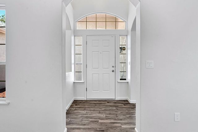 1742 Acacia Avenue, Sanger, CA 93657