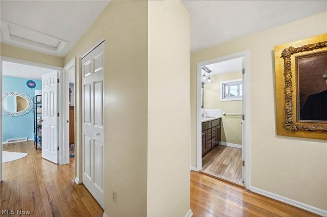 27631 Edgepark Boulevard, North Olmsted, OH 44070