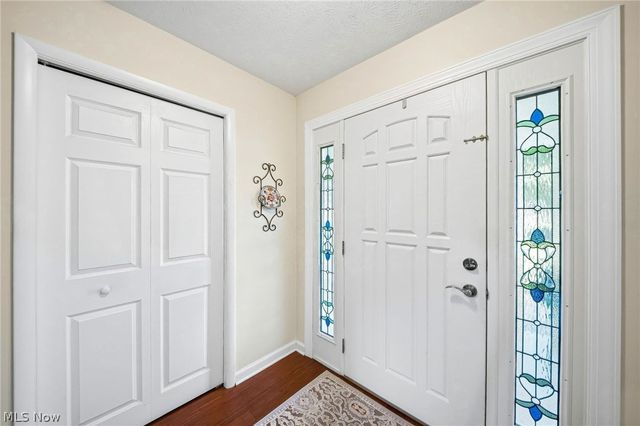 27631 Edgepark Boulevard, North Olmsted, OH 44070