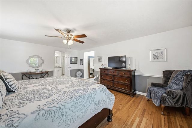 27631 Edgepark Boulevard, North Olmsted, OH 44070