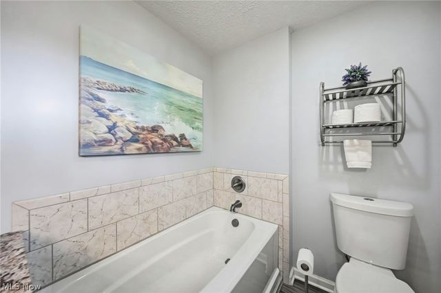 27631 Edgepark Boulevard, North Olmsted, OH 44070