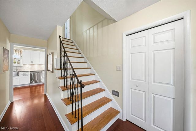 27631 Edgepark Boulevard, North Olmsted, OH 44070