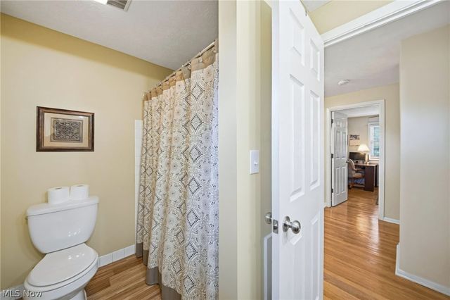 27631 Edgepark Boulevard, North Olmsted, OH 44070