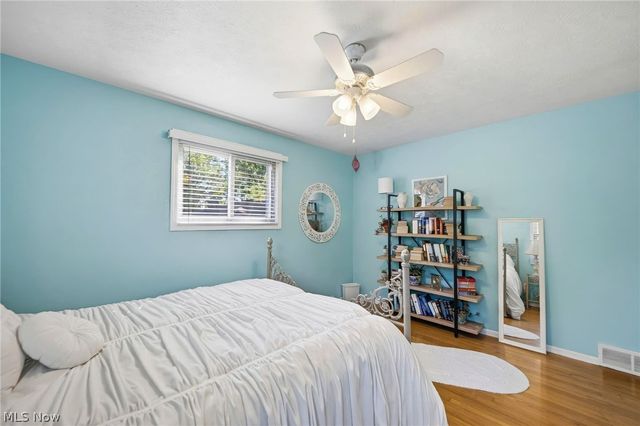 27631 Edgepark Boulevard, North Olmsted, OH 44070