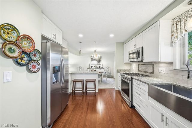 27631 Edgepark Boulevard, North Olmsted, OH 44070