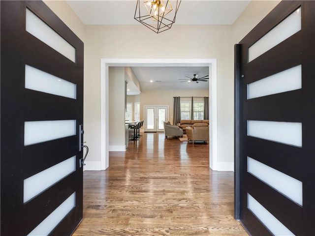 586 Cook Drive, Ellenwood, GA 30294