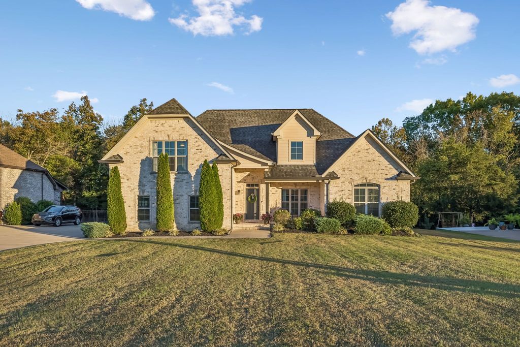 1120 Meriweather Ln, Lebanon, TN 37087