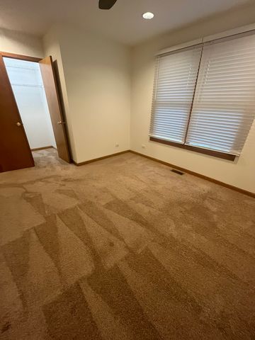 3S572 Haylett Avenue, Warrenville, IL 60555