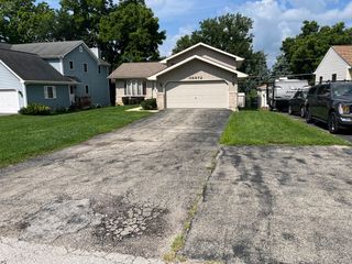 3S572 Haylett Avenue, Warrenville, IL 60555