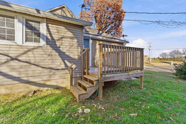 200 Church St, Loretto, TN 38469