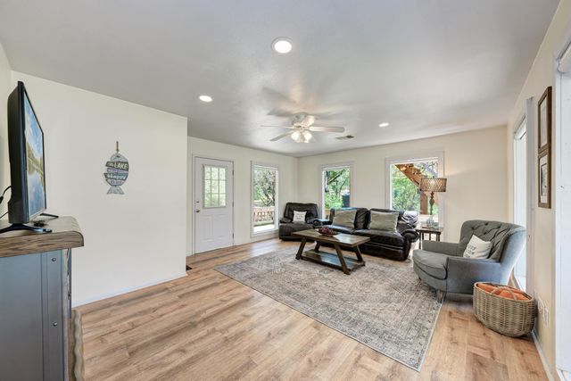 6706 Fm 690, Burnet, TX 78611