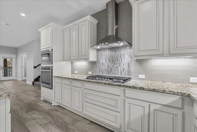 207 W 6th Street, Kemah, TX 77565