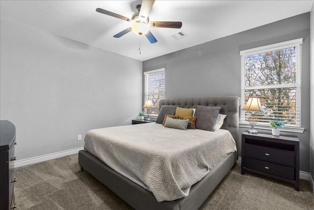 207 W 6th Street, Kemah, TX 77565