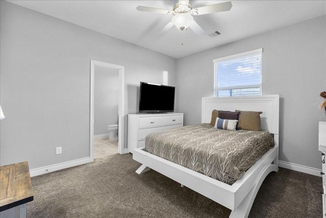 207 W 6th Street, Kemah, TX 77565