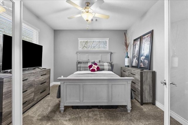 207 W 6th Street, Kemah, TX 77565