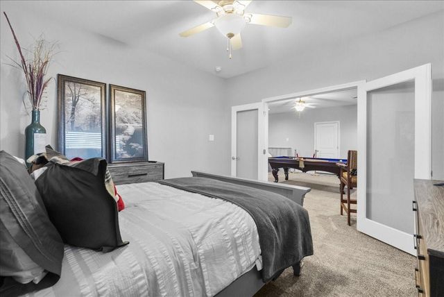 207 W 6th Street, Kemah, TX 77565