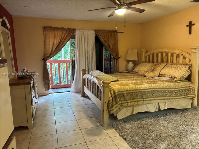1653 NW 58th Avenue 14, Lauderhill, FL 33313