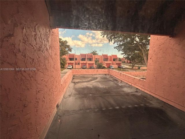 1653 NW 58th Avenue 14, Lauderhill, FL 33313