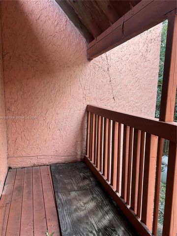 1653 NW 58th Avenue 14, Lauderhill, FL 33313