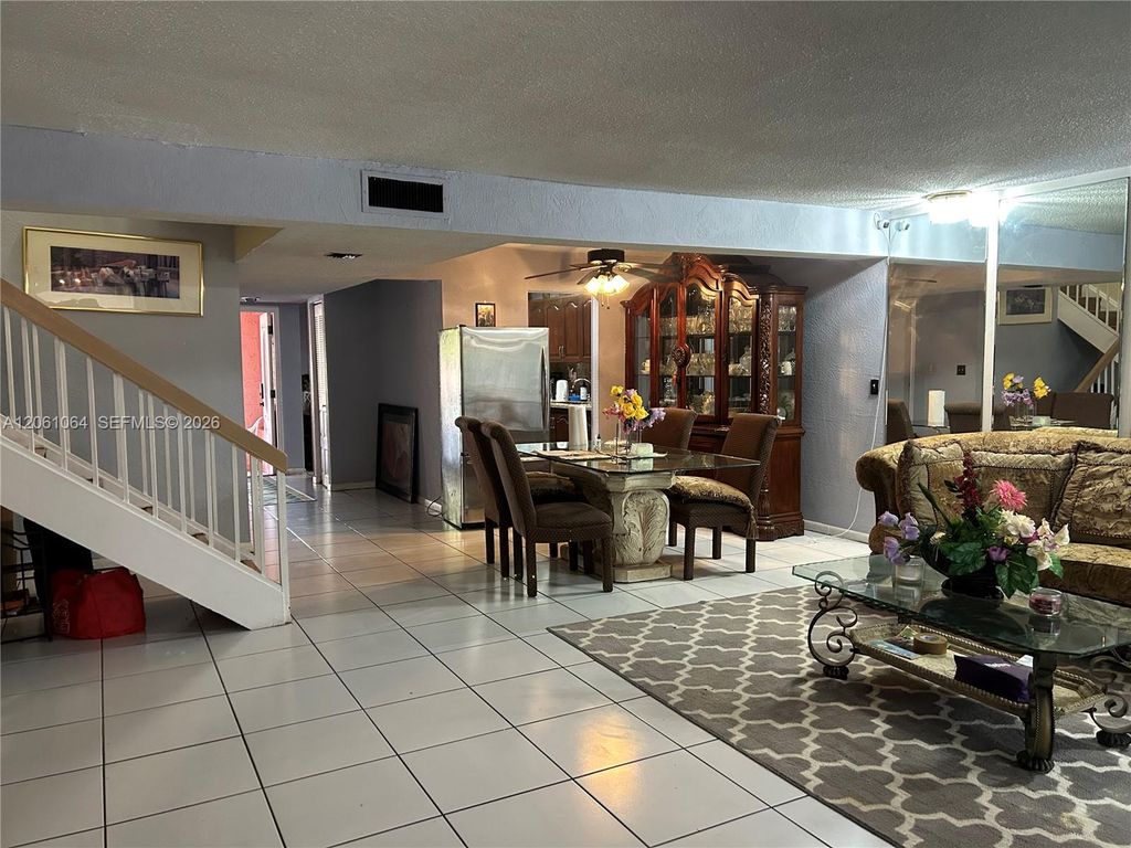 1653 NW 58th Avenue 14, Lauderhill, FL 33313