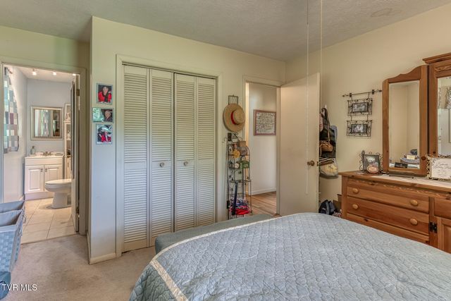 1189 Weaver Branch Road, Bluff City, TN 37618