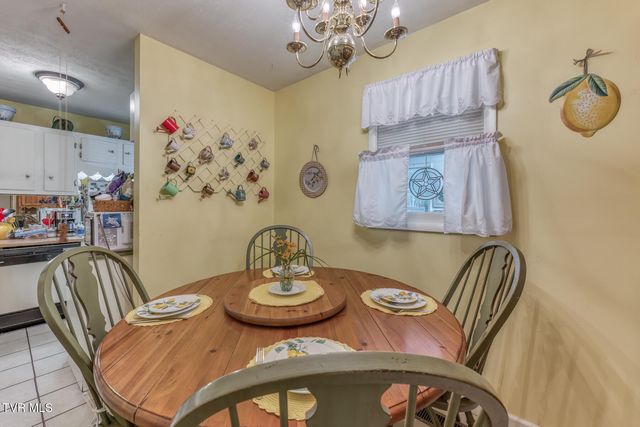 1189 Weaver Branch Road, Bluff City, TN 37618