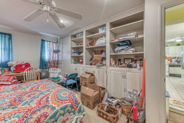 1189 Weaver Branch Road, Bluff City, TN 37618
