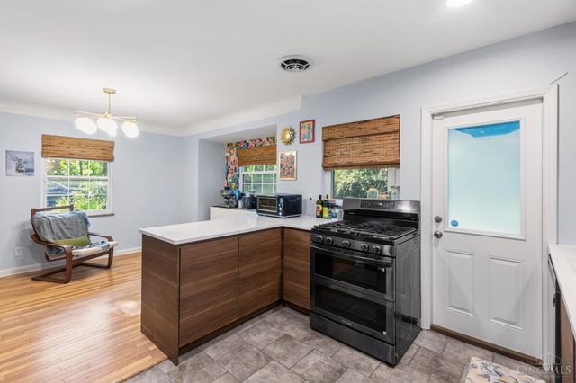 997 W North Bend Road, Cincinnati, OH 45224