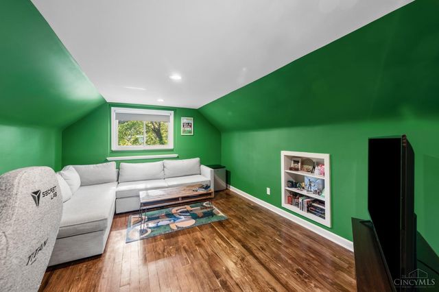 997 W North Bend Road, Cincinnati, OH 45224