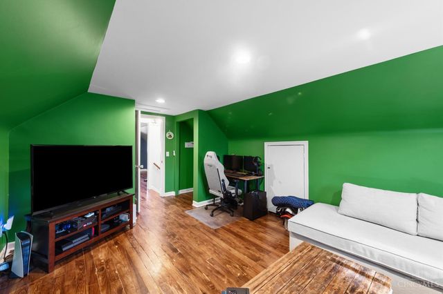 997 W North Bend Road, Cincinnati, OH 45224