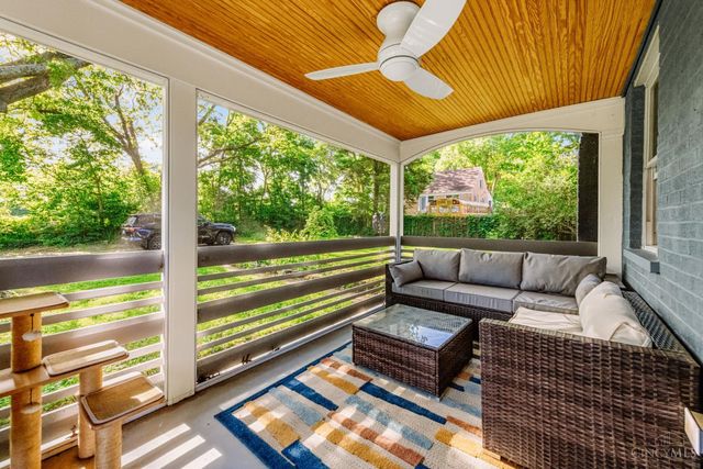 997 W North Bend Road, Cincinnati, OH 45224